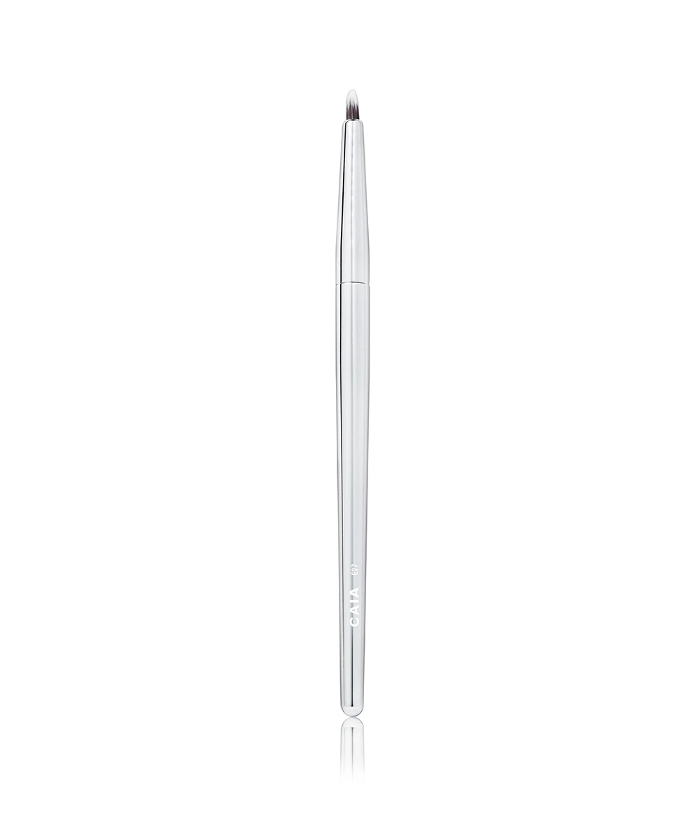 THE ARTIST PENCIL BRUSH E27 in der Gruppe PINSEL & ZUBEHÖR / PINSEL / Lidschattenpinsel bei CAIA Cosmetics (CAI536)