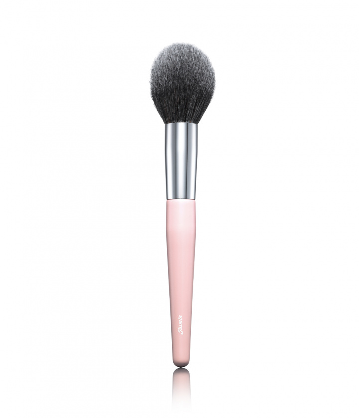 POINTED POWDER BRUSH 10 - LIMITED EDITION in der Gruppe PINSEL & ZUBEHÖR / PINSEL / Make-Up-Pinsel bei CAIA Cosmetics (CAI540)
