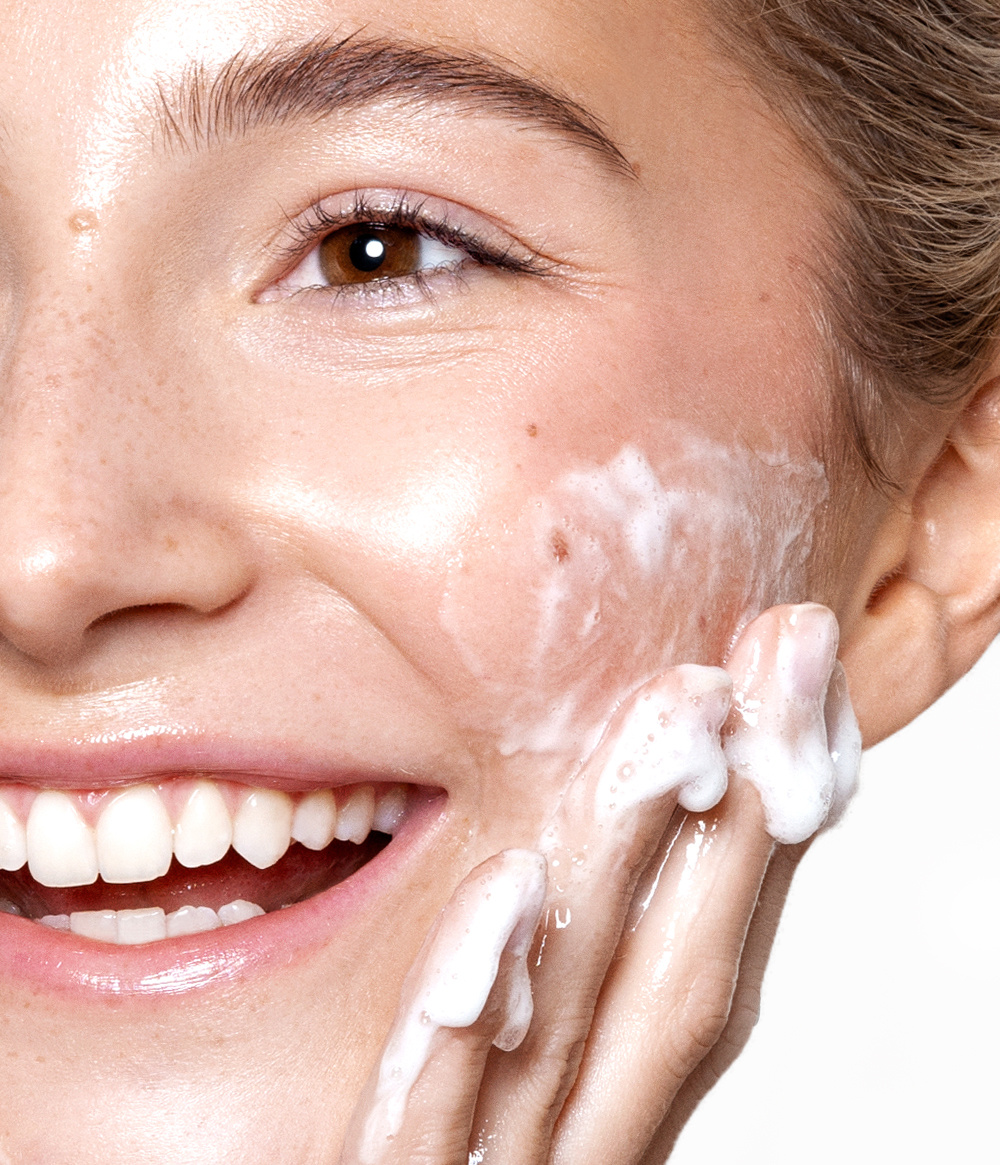 ACTIVE CLEANSING GEL